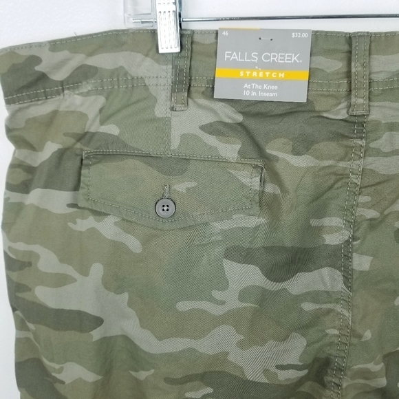 Falls Creek Green Camo Cargo Shorts NWT - Picture 9 of 9
